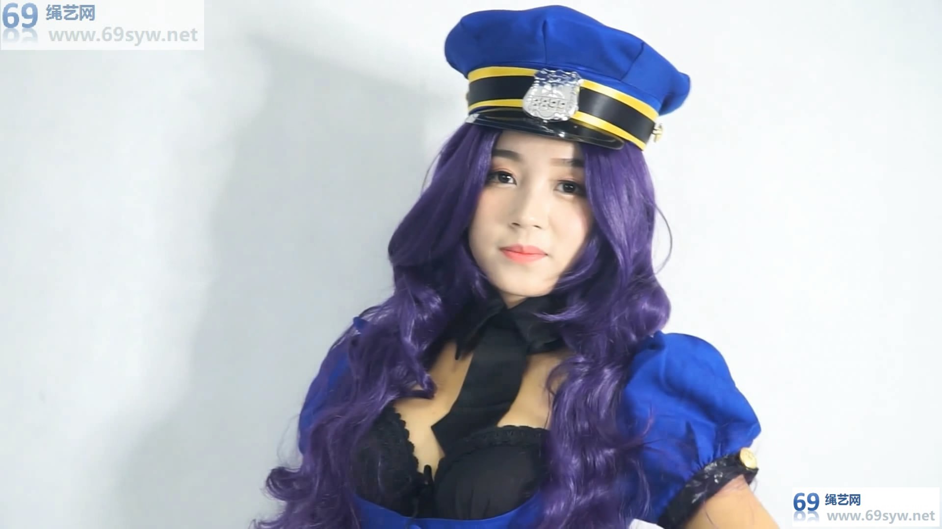  DK-13_落入陷阱的女井 完整版 附赠模特show 圆圆 剧情/63分钟