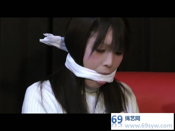 隶娘美女剧情 DHGA-015 ギャグ謎の贈り物多重猿轡/79分钟