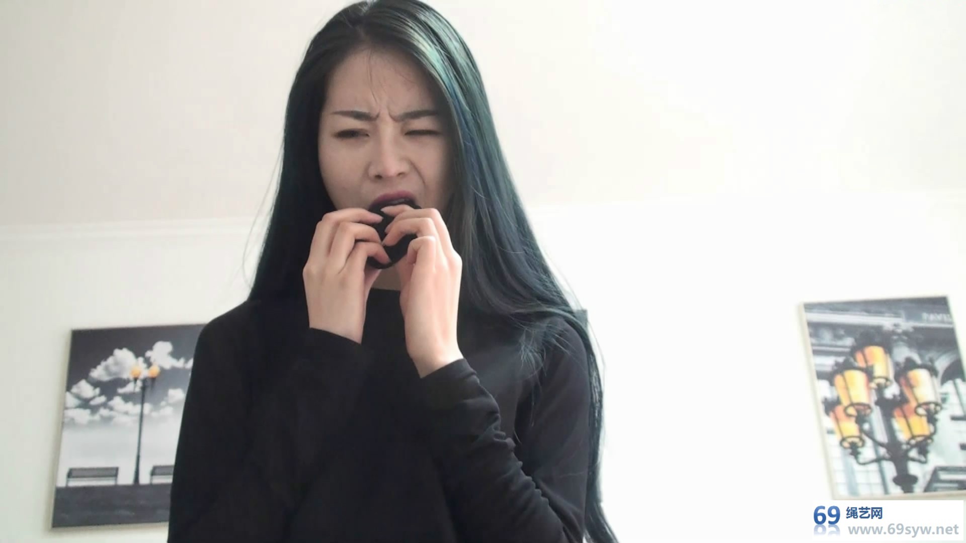 逍遥 第一人称视角入室劫持大美女韩懿01;原味堵嘴,长腿白丝TK/23分钟 逍遥 第一人称视角入室劫持大美女韩懿01;原味堵嘴,长腿白丝TK/23分钟