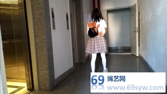 【旋律受虐记8】被劫的高中生 学生服白丝 足尖踮地吊/27分钟