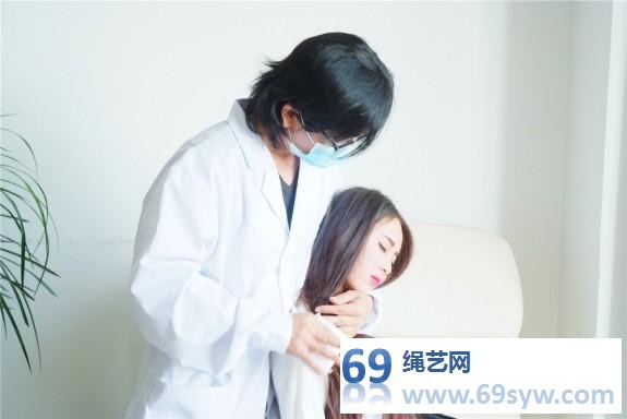  逍遥剧情 邢嘉妮 美女记者与变态医生的故事（上）26分钟