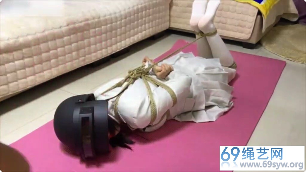  旋律受虐记18-今晚吃鸡-舔包的下场，长筒袜脚尖吊/19分钟