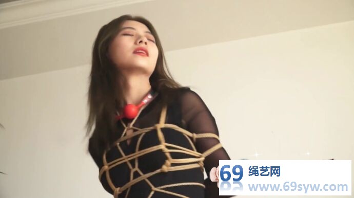  锁链麻绳皮革三重拘束 逍遥定制_快递里的圈套 董嘉怡/52分钟视频下载