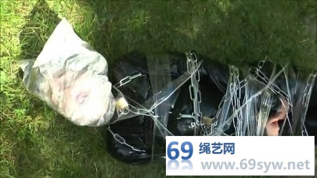  铁链镣铐 胶衣胶带 户外窒息放置/10分钟