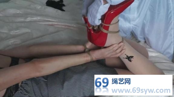  逍遥剧情 曹娜的故事2：秘密的转移 邢嘉妮与神秘美女/18分钟