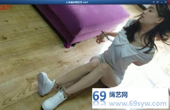  一往情深剧情_小保姆的明星梦 /10分钟
