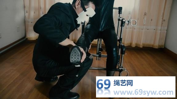 撒琅制造 谍战II;刑椅大量口水特写 金属/27分钟