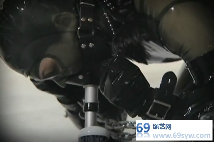  Gwen Media Diary girl 芭蕾高跟乳胶女仆 /18分钟