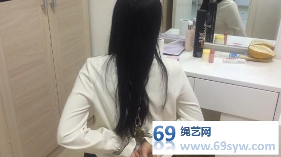  旋律受虐记 3 OL装、足控福利、铁链股绳、驷马铐解脱试验/32分钟
