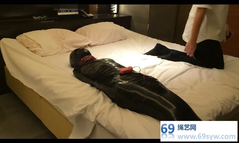  アリス風メイド服にピンクの縄で緊縛木乃伊（上)/17分钟