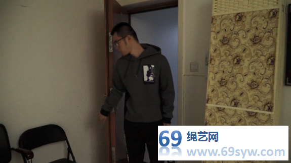 逍遥剧情 真实的梦 上 佟娅 紧缚放置包裹皮革堵嘴 /22分钟 逍遥剧情 真实的梦 上 佟娅 紧缚放置包裹皮革堵嘴 /22分钟