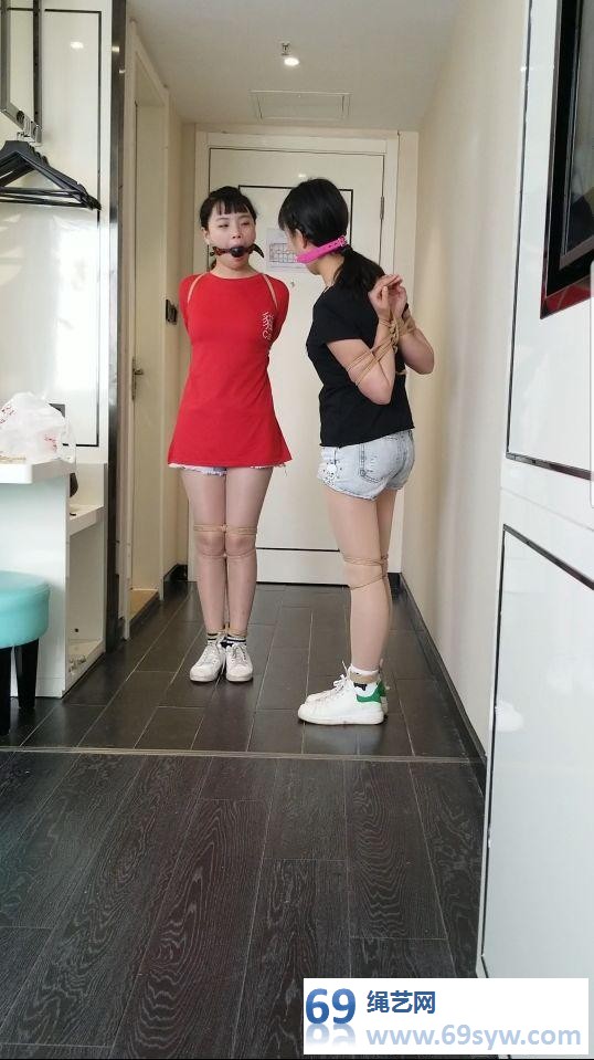  奥特曼也很酷：两个小可爱的紧缚实验（二）口球紧缚逃脱/23分钟