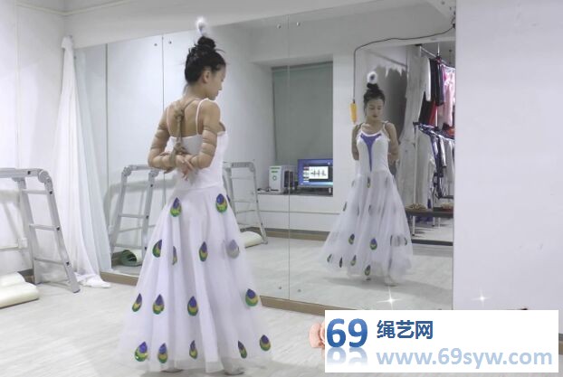  美束映画-绳艺舞蹈教室-新教师应聘/19分钟