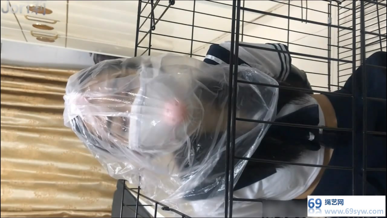  Jori莉 胶衣之水刑3 越来越严厉的窒息/31分钟