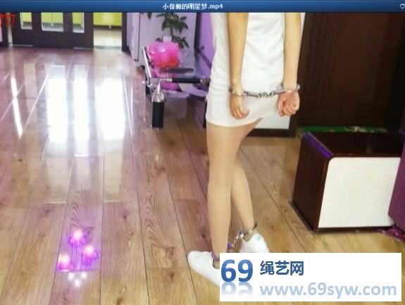  一往情深剧情_小保姆的明星梦 /10分钟
