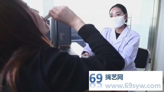 逍遥收藏家的复仇01,混血美盗佟娅,绑架女大夫董倩街上行走27分钟 逍遥收藏家的复仇01,混血美盗佟娅,绑架女大夫董倩街上行走27分钟