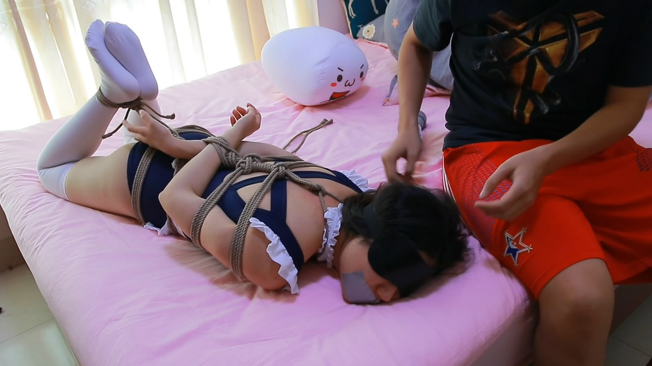 【HUI】_女仆泳装 肉丝长筒袜 胶带封嘴 /23分钟