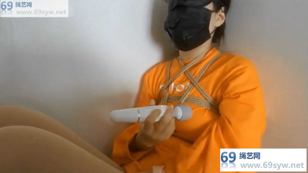 网盘 嗜堵如命_一直按摩一直爽，丝袜+白棉袜，玩具自己嗨/16分钟