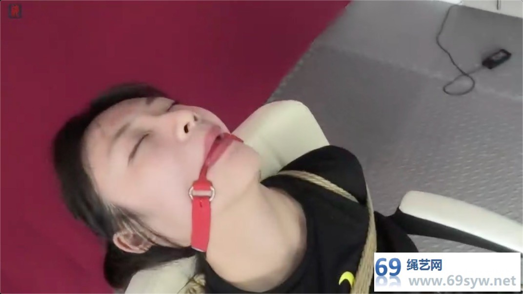 绳之韵_靓女点点接受残酷裸足电刑惩罚/33分钟