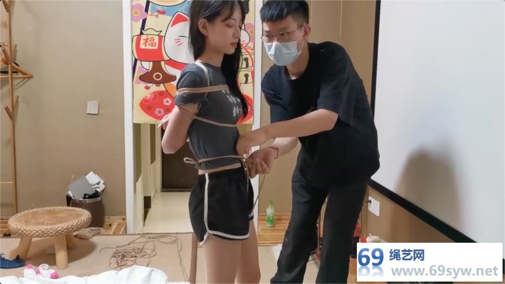 奥特曼也很酷_新妹子珊珊 紧缚实验 惩罚篇/43分钟