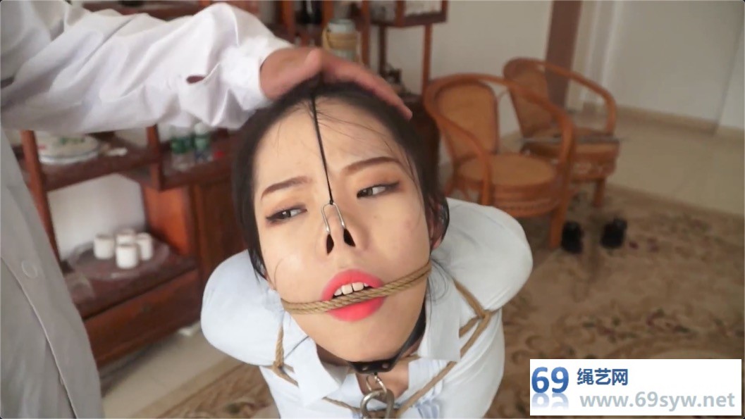 网盘 逍遥_医生与女病人 李雨潼 醒来之后被做成旋转摆件 虐颜装箱/22分钟