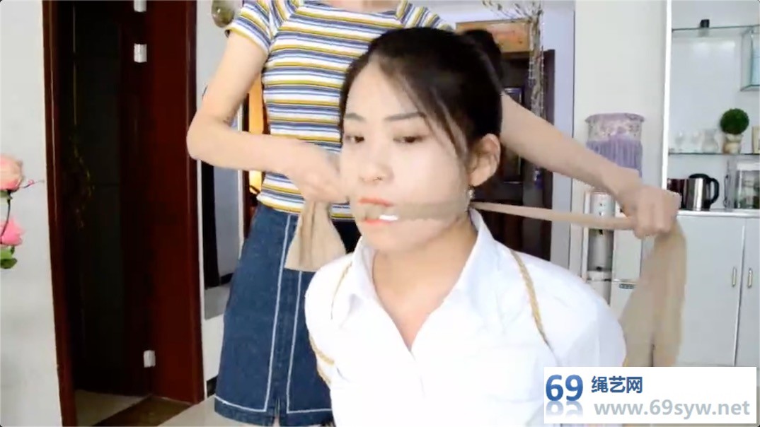得意客,束缚,剧情
