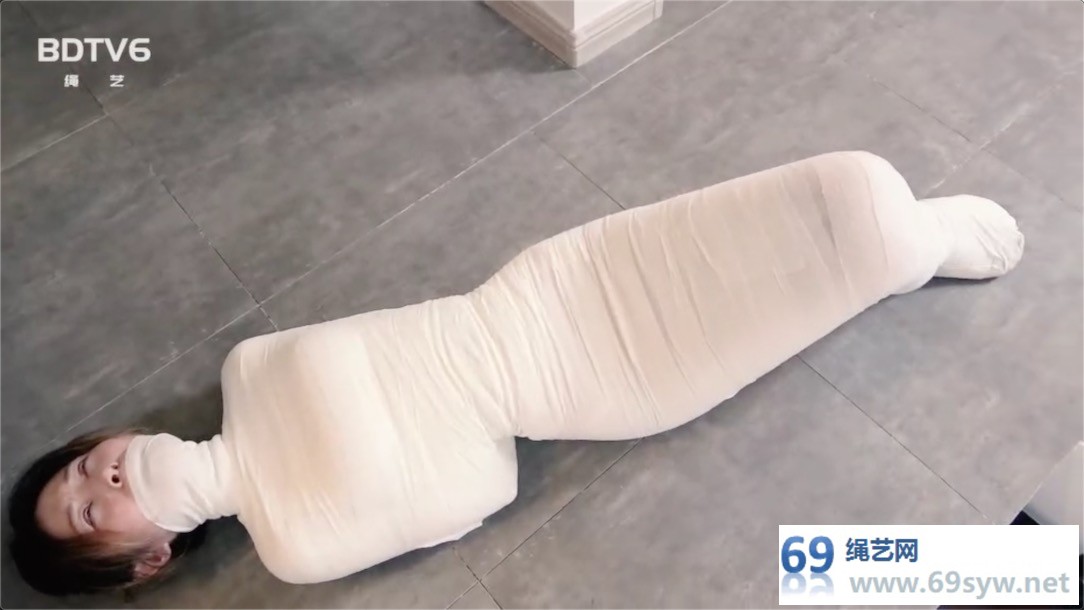 半岛束艺台_全包美女抱枕 自动加固/18分钟
