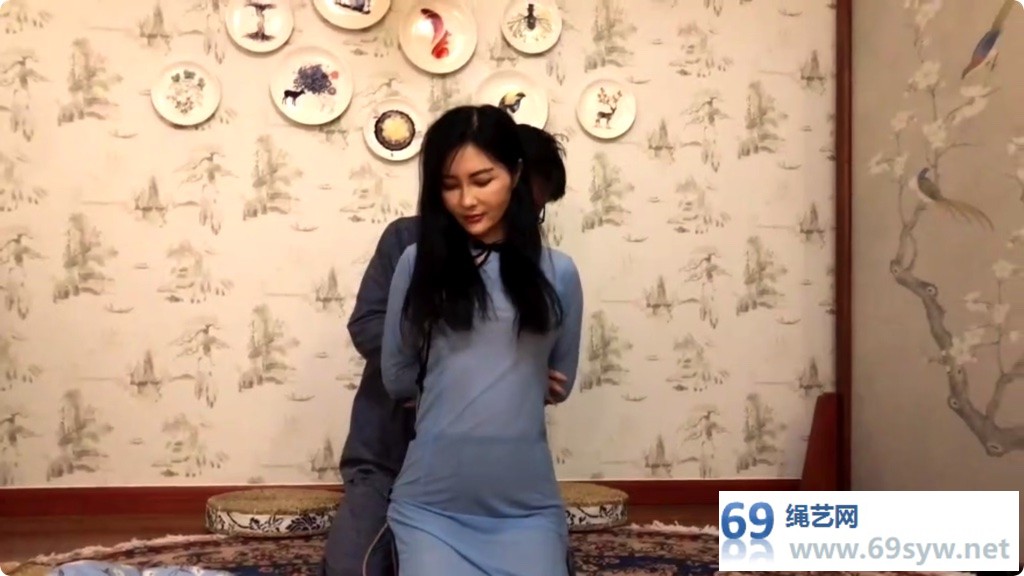 丽佳美模淼淼：真空旗袍紧缚体验/18分钟视频下载