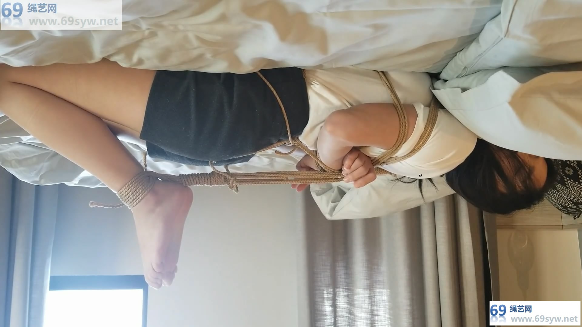 网盘 奥特曼也很酷_可爱妹子体验捆绑驷马，这次也用上蛋蛋了/26分钟