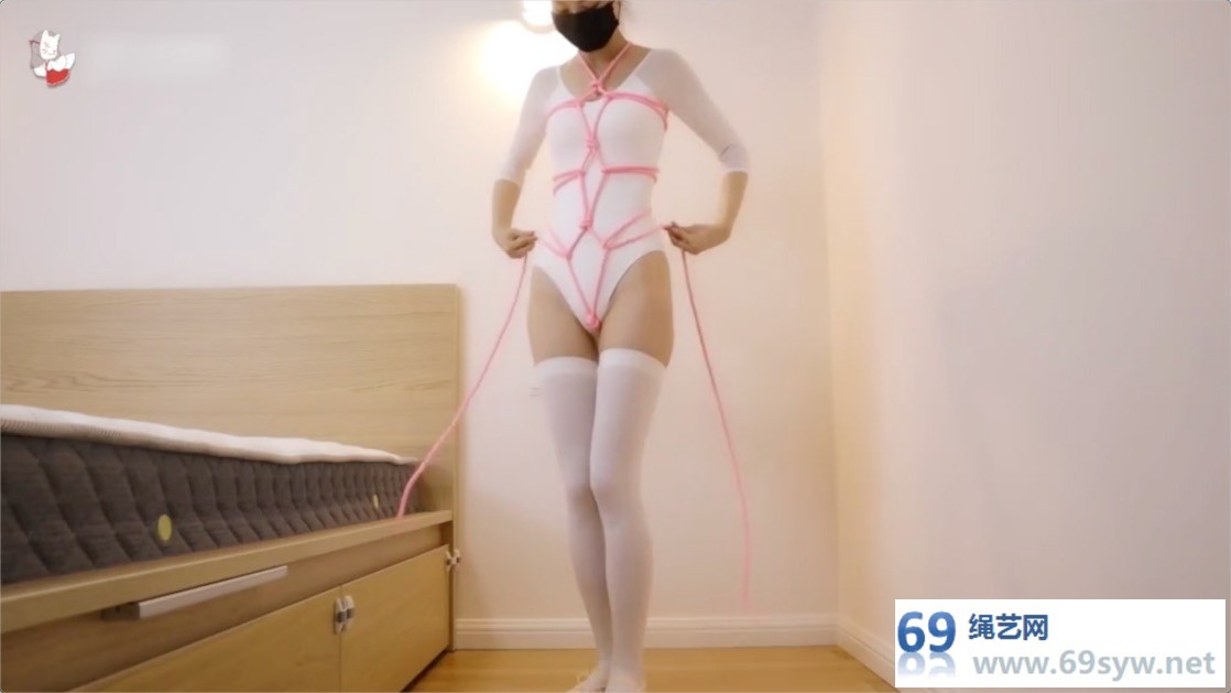 九尾少女体操服M，在家龟甲自缚被发现后惨遭动漫式驷马/21分钟