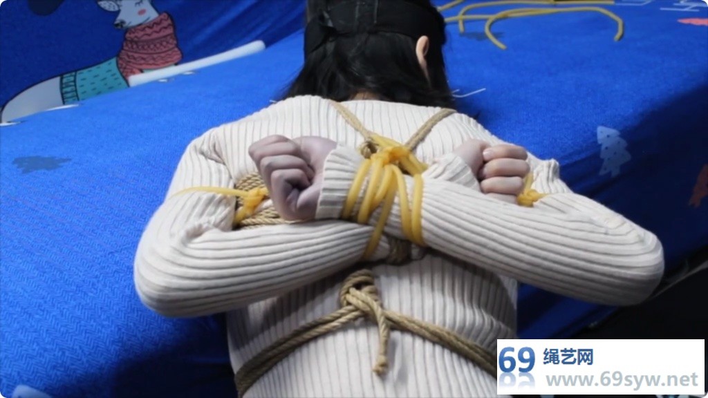美奴 M字开腿强制 麻绳捆绑压脉带加固 无处可躲/48分钟