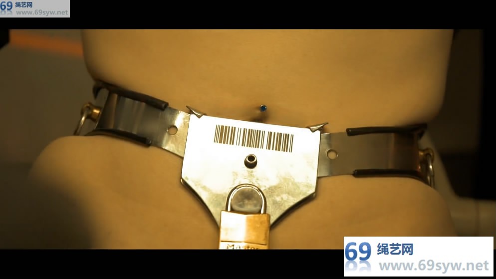  镣铐站 女间谍的命运，贞操带监狱 spy in chastity prison/13分钟