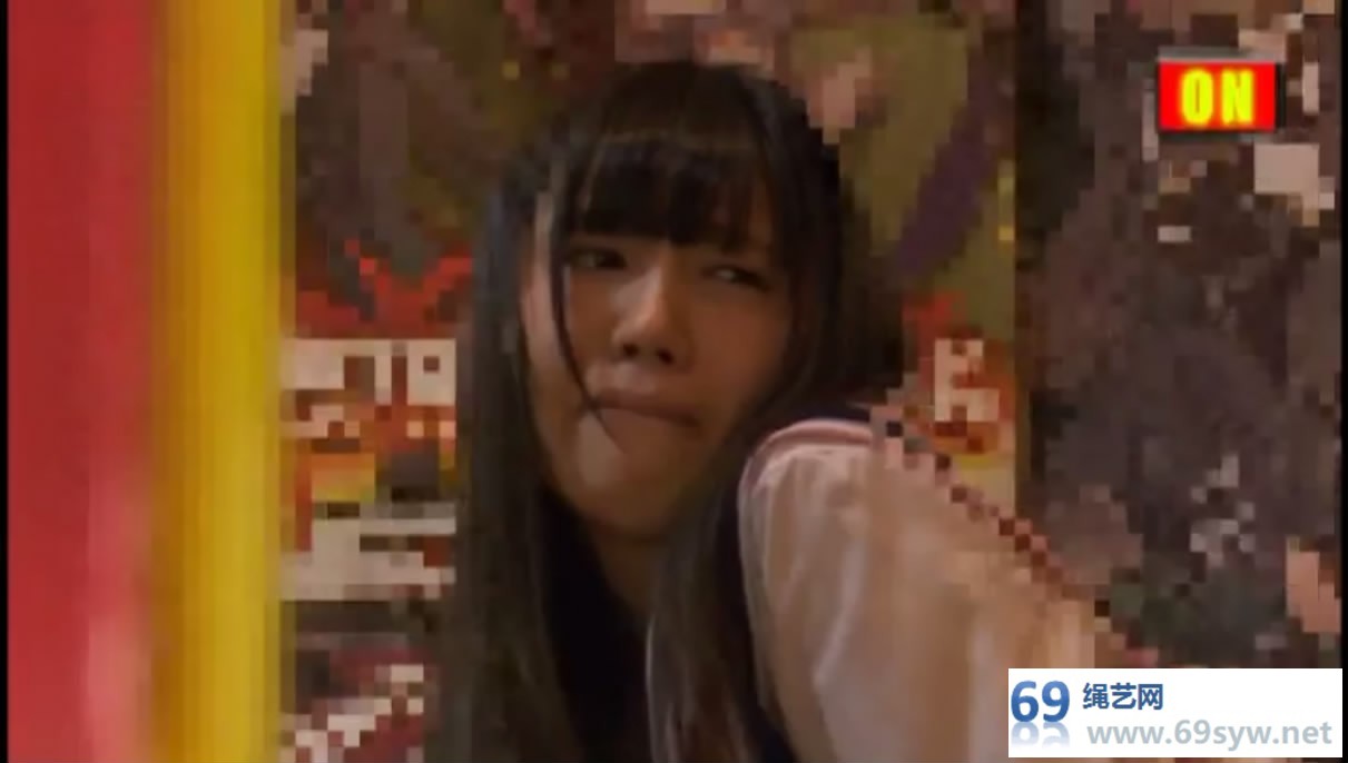  高颜值女学生兼职 内置强制贞操带上锁，人群中的羞耻play/21分钟
