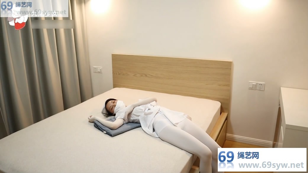 网盘 纯白全身覆盖 【九尾少女】_长腿纯白小护士 白丝 全身捆绑/33分钟