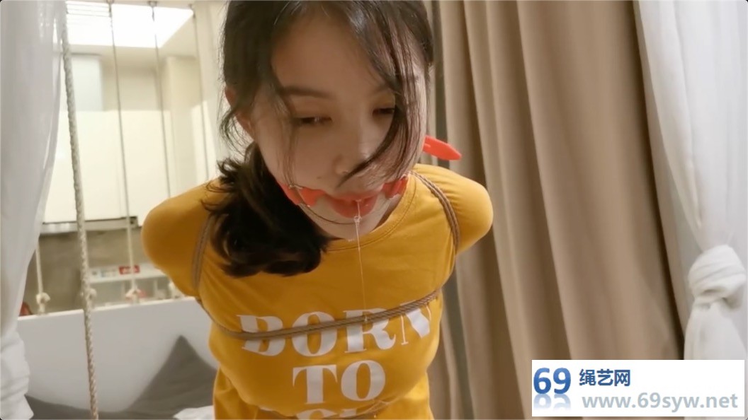 奥特曼也很酷_美人虐待：莞尔 口球口环一起上 口水直流 上/27分钟