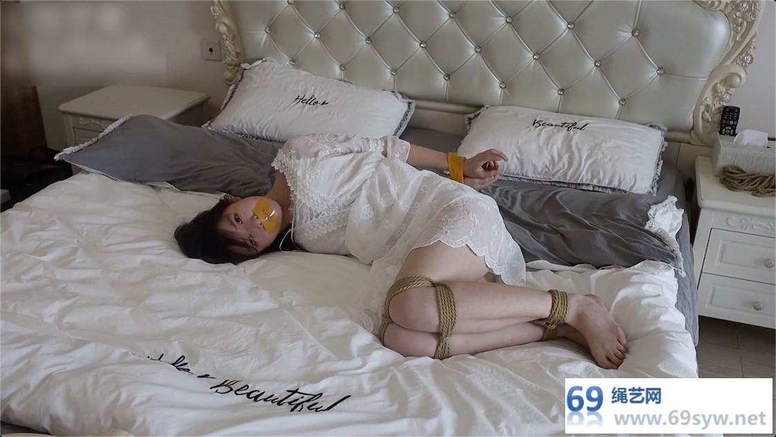 心悦艺束_仙女筱筱遇劫匪 胶带缚不结实？那就绑起来！/17分钟