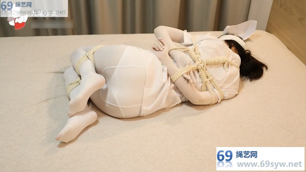 网盘 纯白全身覆盖 【九尾少女】_长腿纯白小护士 白丝 全身捆绑/33分钟
