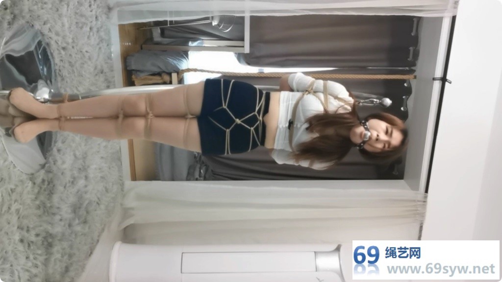 奥特曼也很酷 美腿M小椰，独自紧缚放置崩溃大哭/64分钟