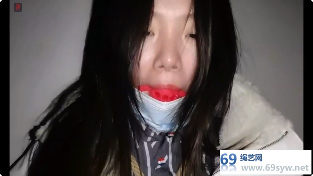 绳之韵 小软户外虐足：OL穿“小鞋”，停车场羞耻T教/38分钟