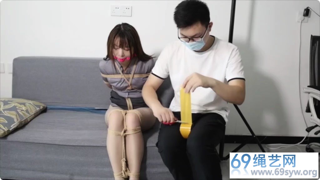 心悦剧情 筱筱 直播事故 羞耻直播 股绳 肉丝黑丝 户外被抓/42分钟