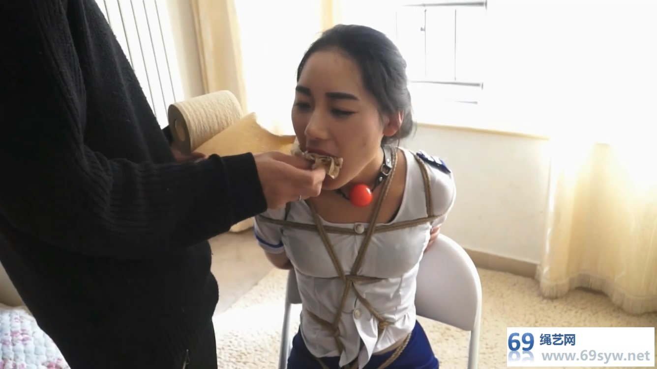  逍遥长片 _ 董倩遇袭 空姐制服捆绑堵嘴，丝袜毛巾纸团/31分钟