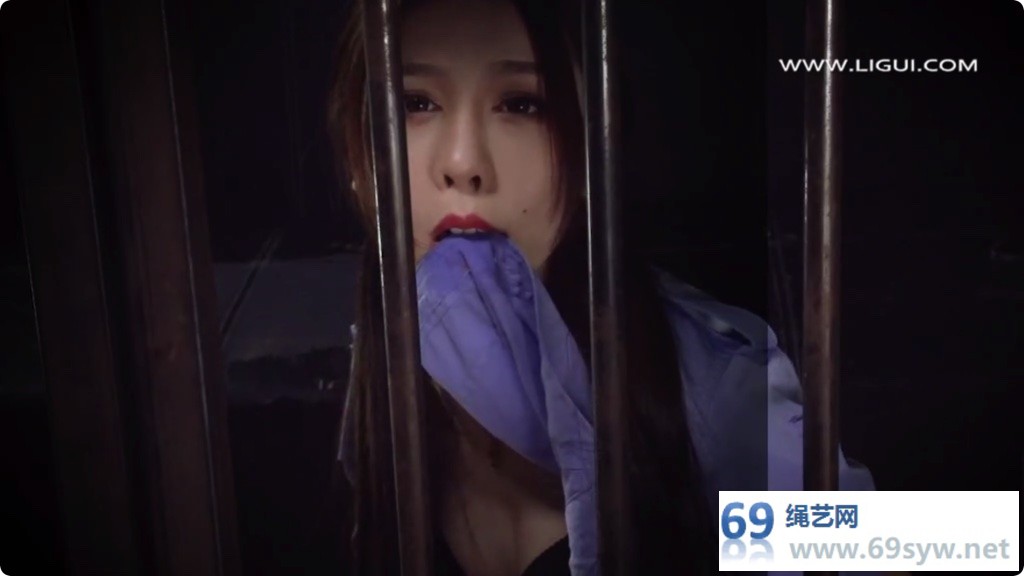 丽柜美束 禁享狱丝 兔子 黑丝锁链囚禁 附赠额外短片/17分钟