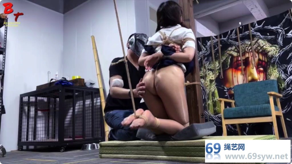 绳精病 同学眼里的高冷校花放课后竟是紧缚玩具被训练羞辱使用/36分钟