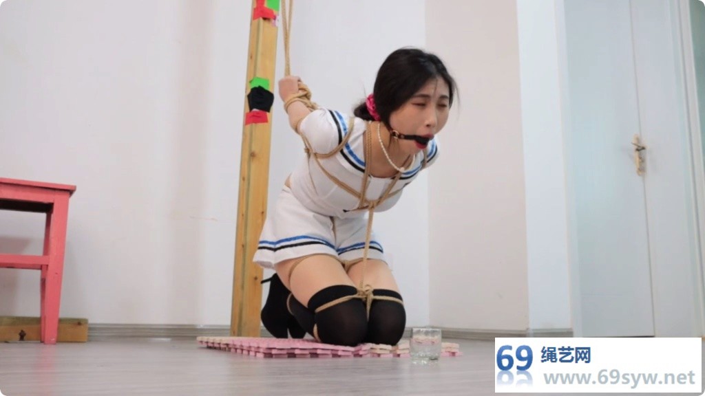 得意客剧情 惩罚女秘书03 最终恩可成为了绳奴被老板放置展览/64分钟