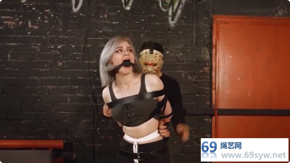  - RF站 裸足美女Astrid - 束缚课程 Long bondage session/54分钟