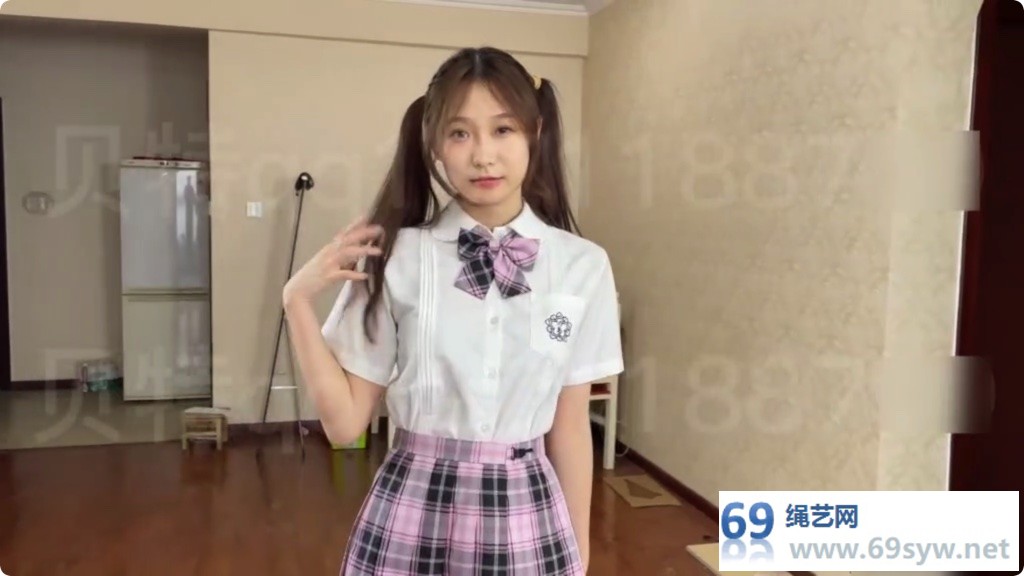 贝特 倩倩 jk白丝堆堆袜 红绳紧缚抚摸玩弄/63分钟