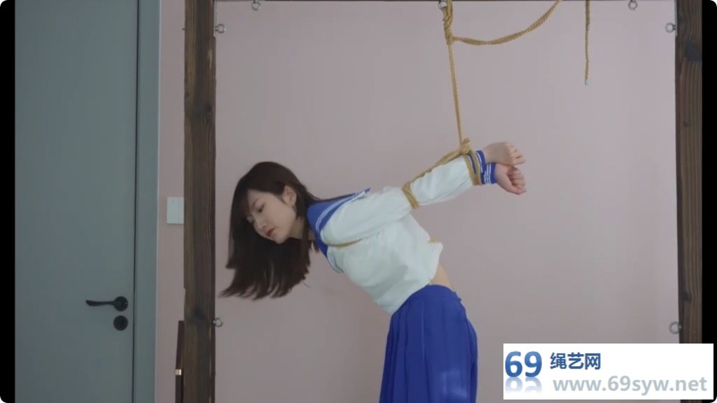 夜未央 小月与音乐老师共侍一主 上 多奴T教 白丝美腿鼻勾/20分钟