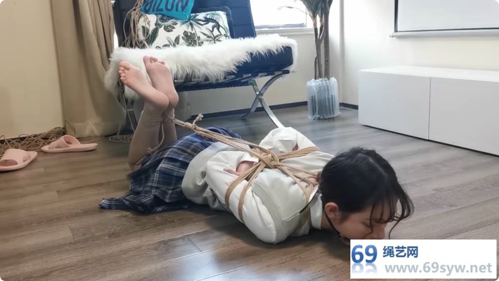 奥特曼 可爱美人珊珊 驷马放置 金属口球/37分钟