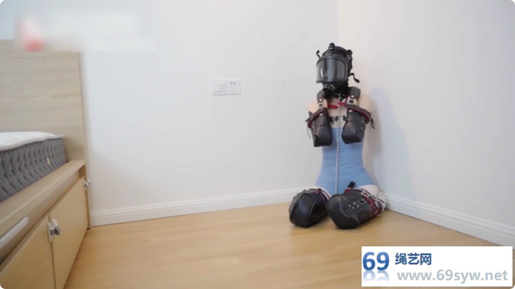 九尾少女 K9白丝小母狗 头套包裹放置play 防毒面具/15分钟