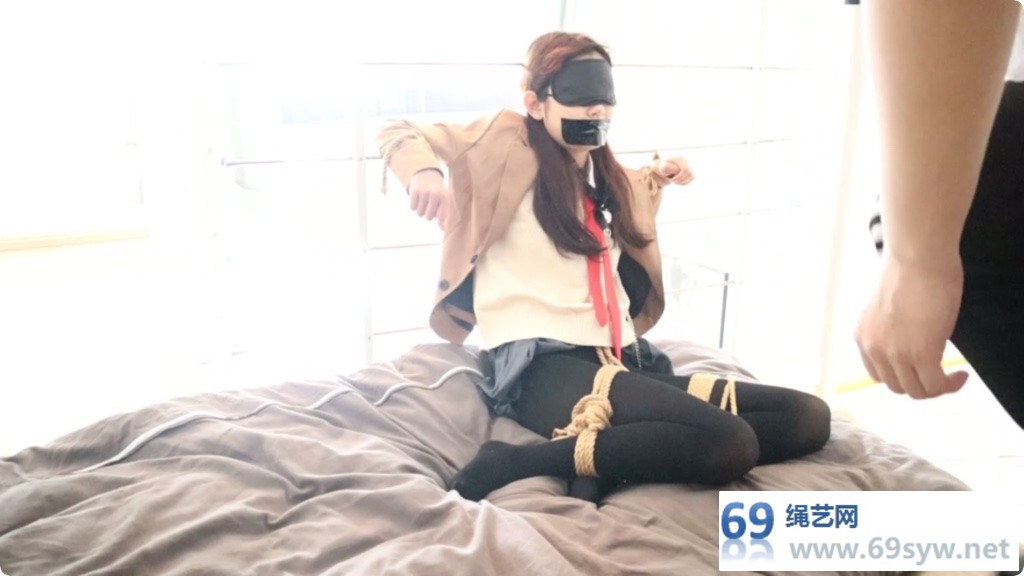 对付渣女的办法 cos樱岛麻衣学姐T教成小女弩 内置/42分钟 对付渣女的办法 cos樱岛麻衣学姐T教成小女弩 内置/42分钟